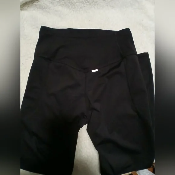 N Halara. Crossover High Waisted Back Pocket Super Flare Leggings - Picture 3 of 5